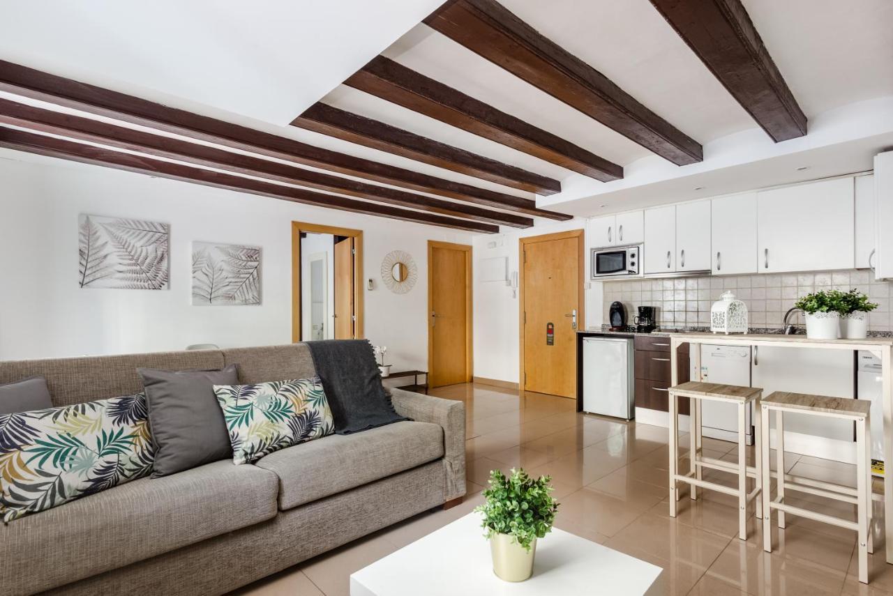 Apartment Liceu 11 *